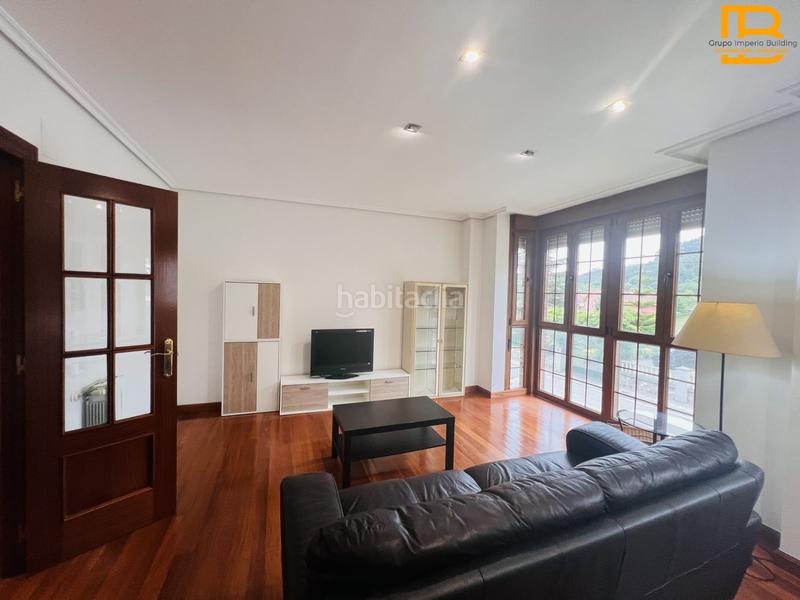 Foto 06f0615e-a85e-41dc-a351-a991884817e3. Rent flat with heating parking in Voto