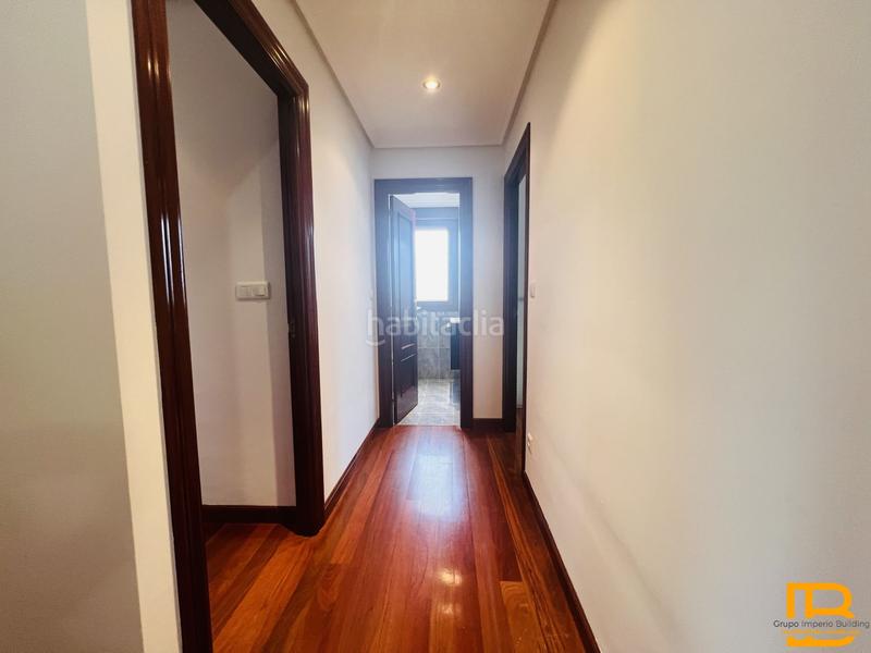 Foto 4a8a8bff-b198-48bb-9e8c-5f6fb25f0be7. Rent flat with heating parking in Voto