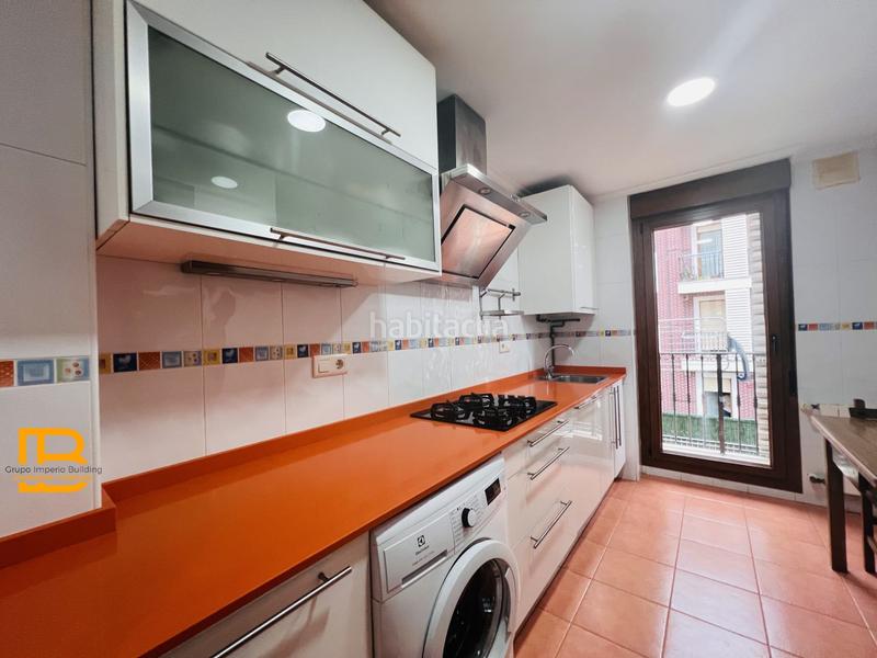 Foto 58054a1f-6715-4bc4-8ecd-b2c1e3e2c25a. Rent flat with heating parking in Voto