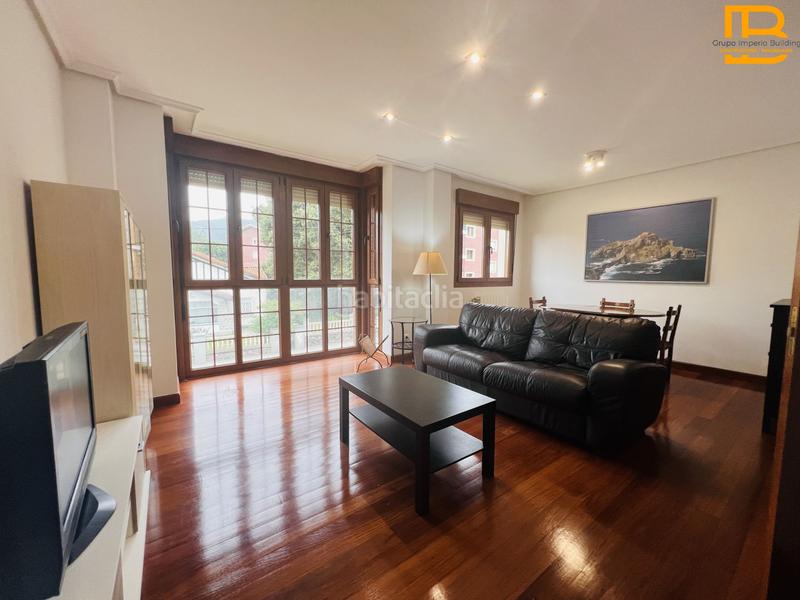 Foto 6d754eb1-d005-490b-9f7f-2eaccb363c45. Rent flat with heating parking in Voto