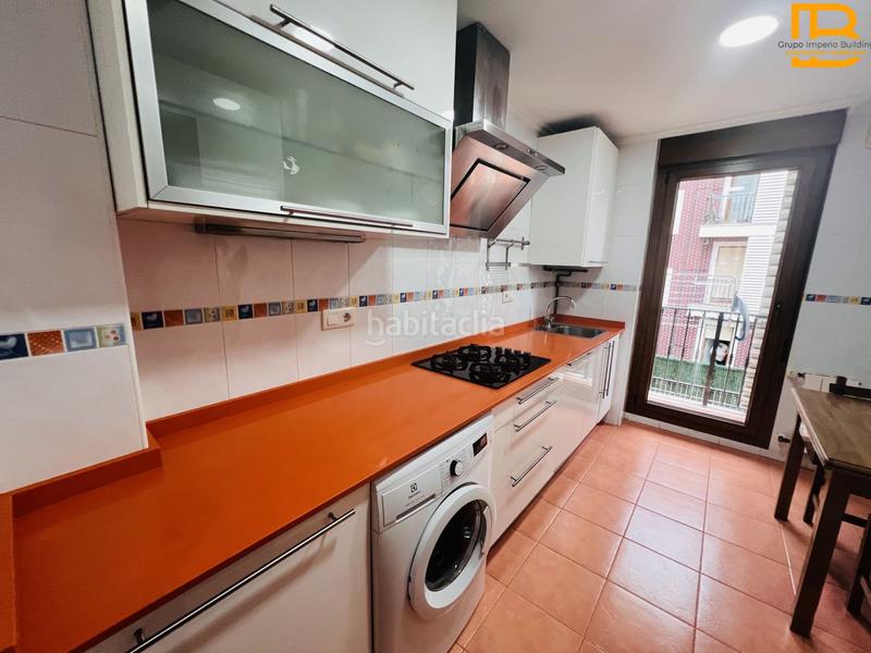 Foto 8f34f499-a856-417e-956f-bea637ae6018. Rent flat with heating parking in Voto