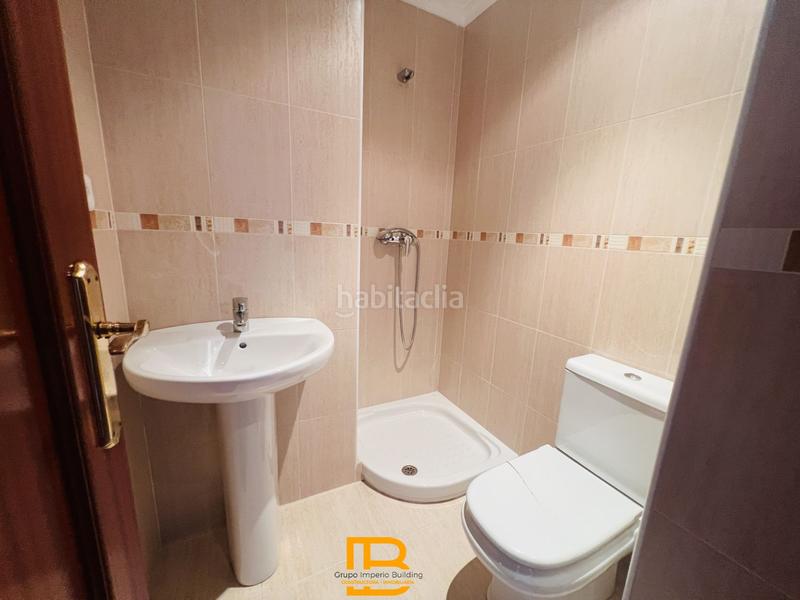 Foto dec45ba1-9d35-4166-b773-2daaec4805f0. Rent flat with heating parking in Voto