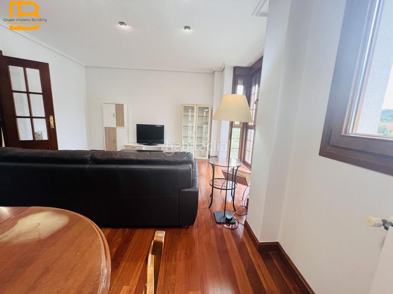 Foto f3447e79-8a18-4e88-bc5b-772a28d0733e. Rent flat with heating parking in Voto