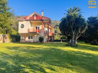 Xalet en Voto. Chalet en venta en voto, 5 dormitorios.