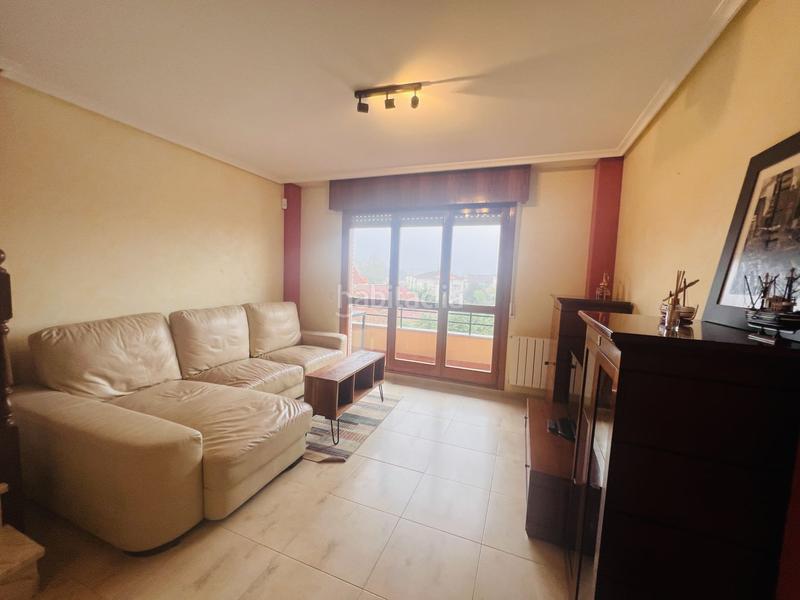 Foto 6200f0df-46cc-4466-a2ec-84b7bfeb05a1. Duplex avec chauffage parking dans Voto