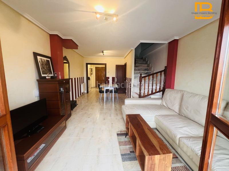 Foto f1d6a47c-7370-4a4e-a5fe-059753aa3cb4. Duplex avec chauffage parking dans Voto