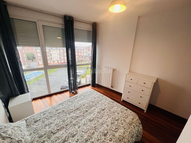 Foto fba71a18-9a53-4ba8-adf0-f6ef52793dbb. Pis amb calefacció aparcament a Voto