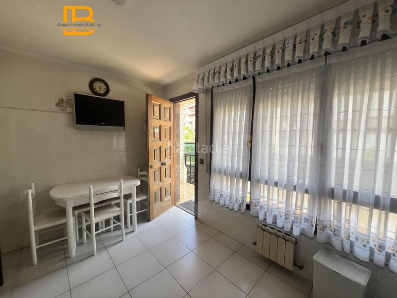 Foto 233e4bc9-14e8-4843-a304-c45cb2f732c8. Chalet con riscaldamento parcheggio in Centro Laredo