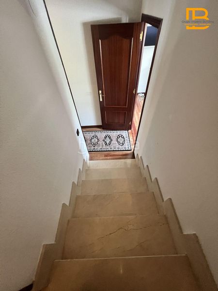 Foto bcaeccee-d67b-4925-a516-80c24d1711a7. Chalet con riscaldamento parcheggio in Centro Laredo