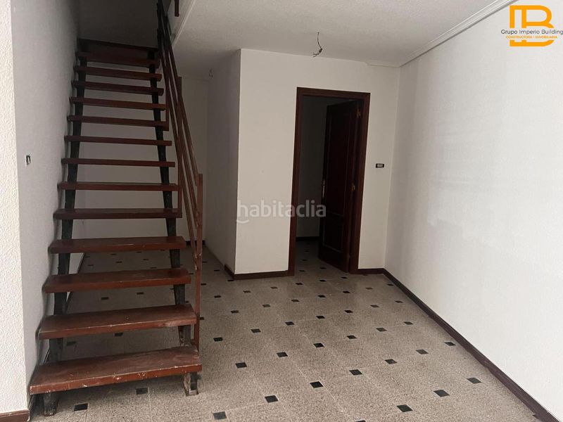 Foto a2595083-eeaf-4cda-95ef-1d60b2bd0318. Local comercial local com. en venta en Centro. en Laredo