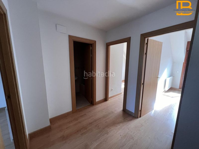 Foto b2cbc946-b8bd-49e4-bcad-6b3f5711d15d. Pis amb calefacció aparcament a Limpias