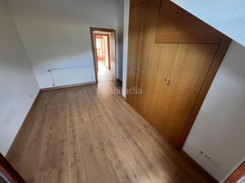 Foto b43e36df-6856-4f21-a09c-e12143e3f1ce. Pis amb calefacció aparcament a Limpias