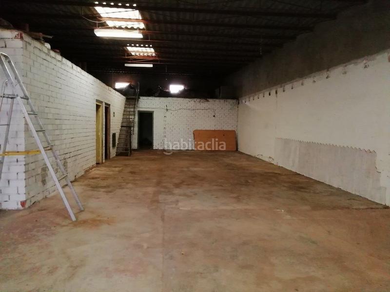 Foto d1378076-baa0-4ad3-b388-b39cb31958e0. Capannone industriale in Campo de Criptana