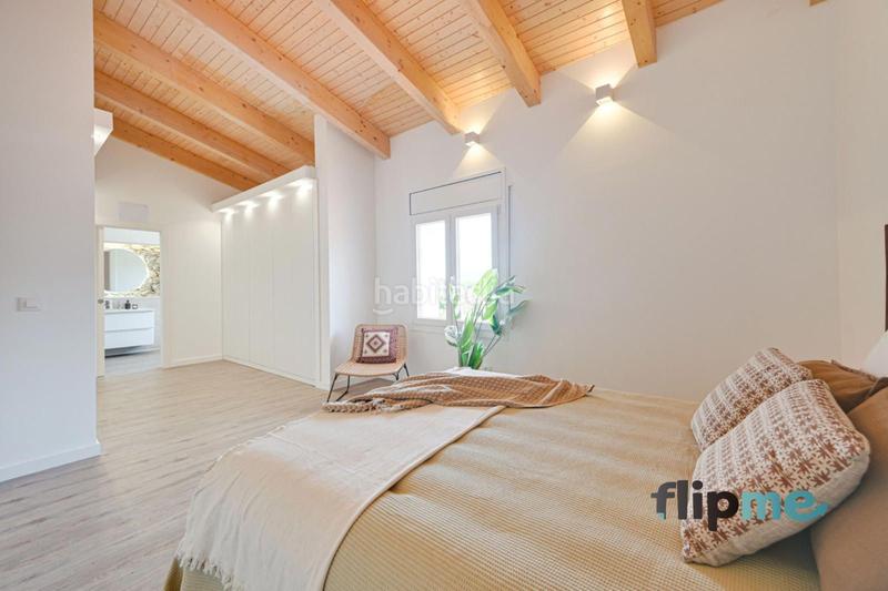 Foto b07a4ce3-5a99-4661-b238-4d763bdc388c. Casa adosada una casa de pueblo con 4 dormitorios y 3 baños a estrenar en el centro . en Calonge