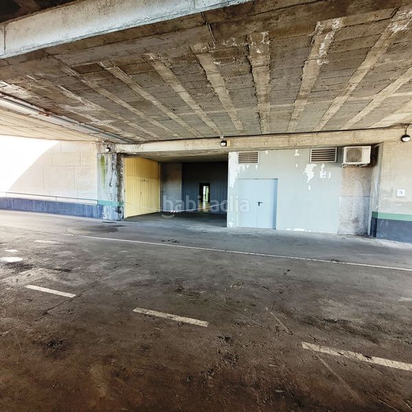 Foto 0b6cc3a0-790f-47ad-8bf0-47e6bab6dcb8. Alquiler local comercial local de 844 m² de uso mixto oficinas-almacén-industrial en Las Tablas en Madrid