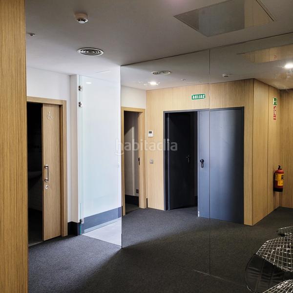 Foto 1b7621b7-e4fe-4b47-af73-46bcdf332db9. Ufficio in calle de maría tubau 8 in Las Tablas Madrid