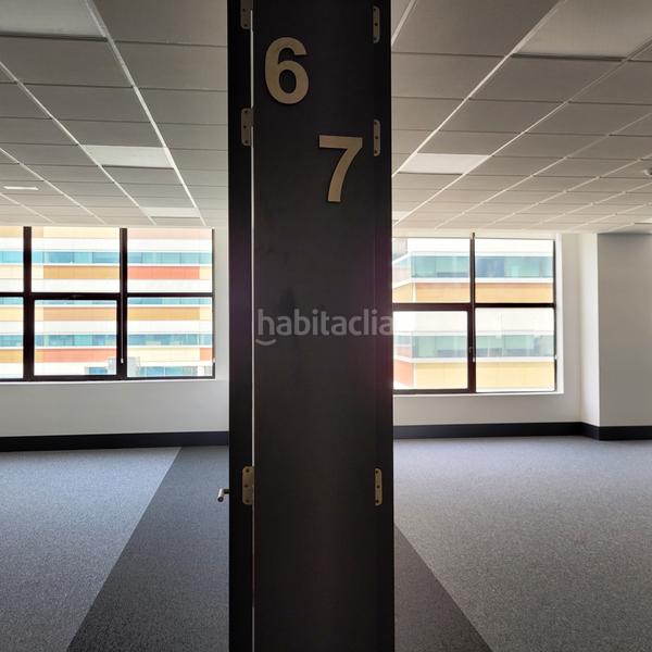 Foto 27bc471c-5fb4-4ff9-8b88-9deb2266ce96. Ufficio in calle de maría tubau 8 in Las Tablas Madrid