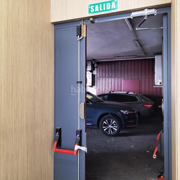 Foto f500b447-3071-4567-936f-700c72fecd40. Ufficio in calle de maría tubau 8 in Las Tablas Madrid