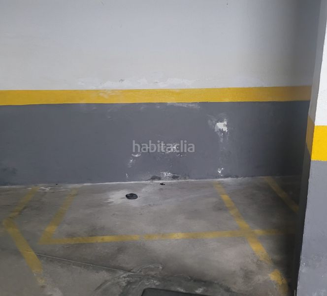 Foto 8e4bce9e-a728-4721-8c71-f688c75a2efd. Aparcament de moto a Ventas Madrid