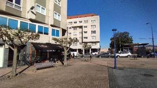 Lloguer Oficina  N/a. Local en alquiler en o burgo