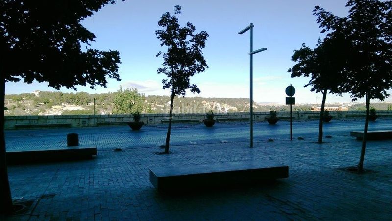 Foto cd5fdc7f-38cd-4ac3-a1ba-f148127d1888. Local comercial a Centro Teruel