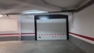 Parking voiture à El Pinar - San León - Las Viñas. Amplio garaje y trastero cerrados san león