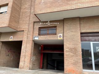 Miete Autoparkplatz in Joc de la Bola - Camps d'Esports