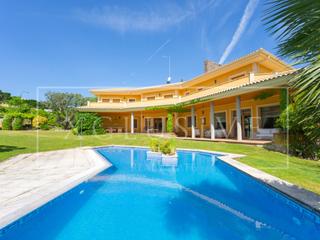 Chalet  N/a. Una joya arquitectónica en ciudalcampo