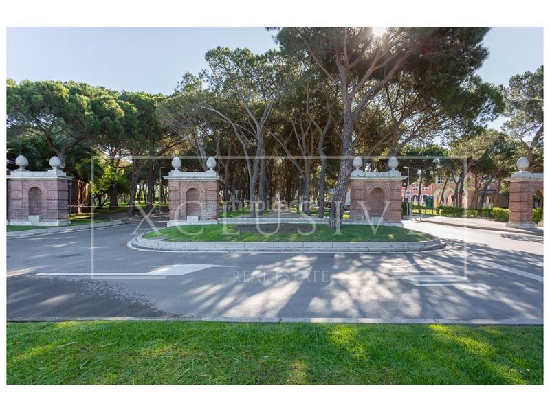 Foto 0ebab476-fbd5-49a4-9550-79fa0e45cc6d. Affitto appartamento con riscaldamento parcheggio piscina in La Moraleja