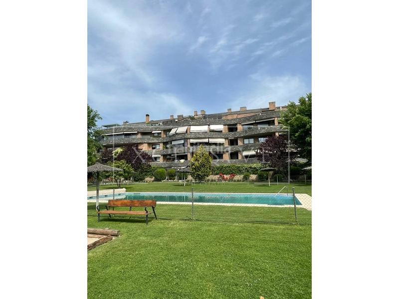 Foto 6369998a-fbef-49fc-99c7-d4d618f7076e. Alquiler piso excelente piso en alquiler, soto en La Moraleja