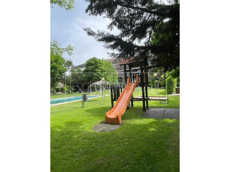 Foto 0d5605c5-0bb0-43e2-baf9-3051c51fc83c. Location appartement avec chauffage parking piscine dans La Moraleja