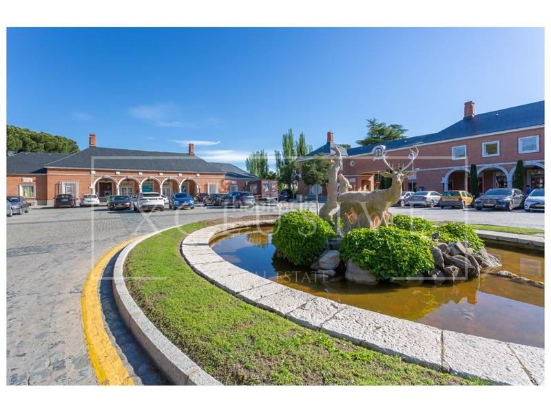 Foto e2119b22-18e8-477c-87fc-ae0b378c3668. Location appartement avec chauffage parking piscine dans La Moraleja