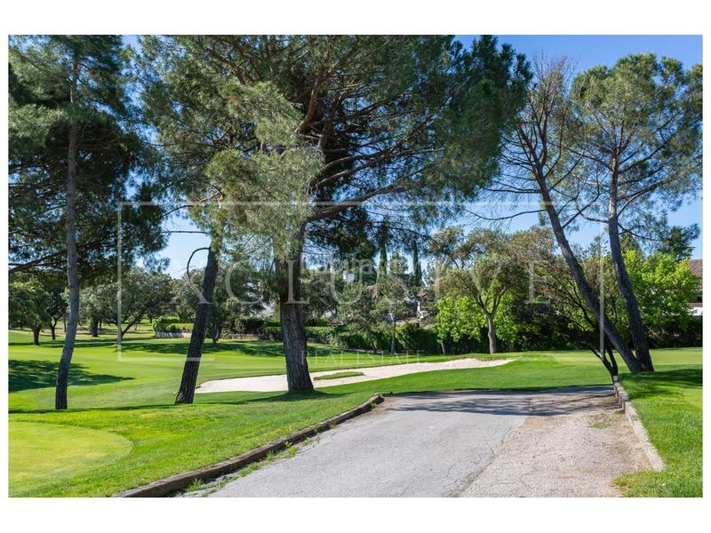 Foto 1e634d07-2c67-49c3-8ce6-6d8c0b27929c. Rent flat with heating parking pool in el soto de La Moraleja La Moraleja