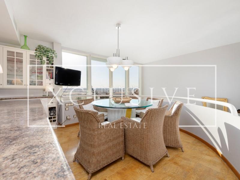 Foto 2f4be49f-c725-4ad6-b49d-dd8154be4a56. Xalet amb aparcament a Casco Urbano Paracuellos de Jarama