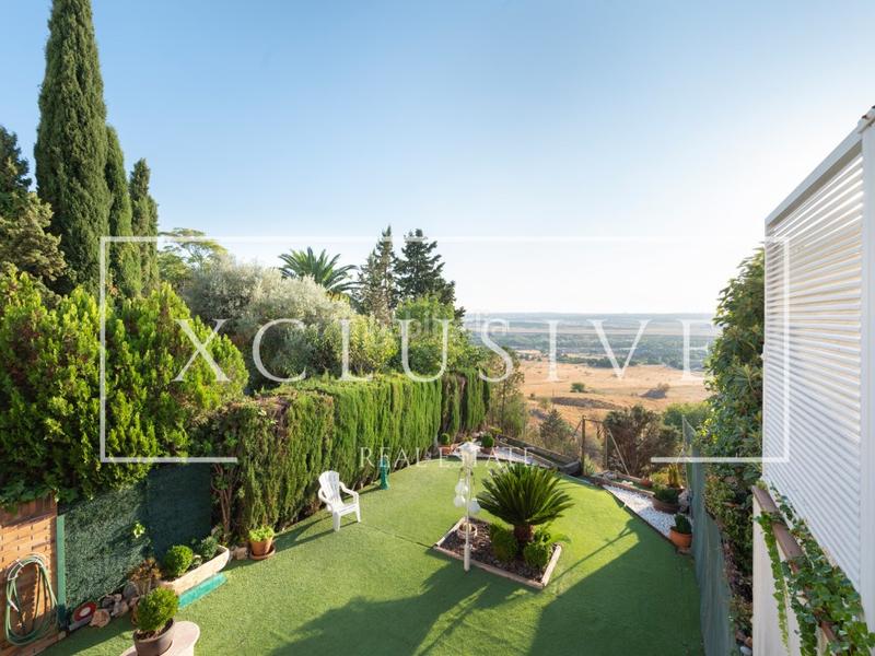 Foto a7299d41-81a2-4d46-a974-59f69fcbb4a3. Xalet amb aparcament a Casco Urbano Paracuellos de Jarama