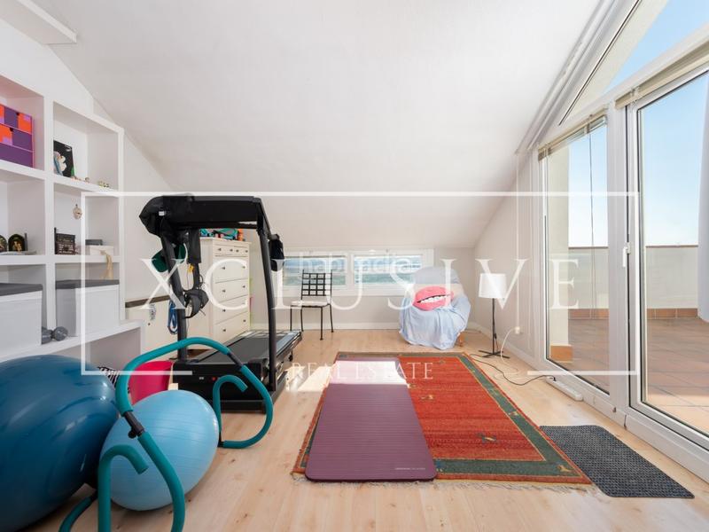 Foto becc1c73-d49f-4126-8684-395615432037. Xalet amb aparcament a Casco Urbano Paracuellos de Jarama