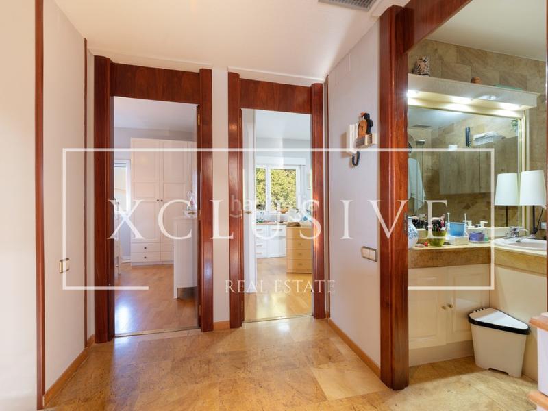 Foto f7a06efe-d7cc-4e17-9c0a-776c39221a3f. Xalet amb aparcament a Casco Urbano Paracuellos de Jarama