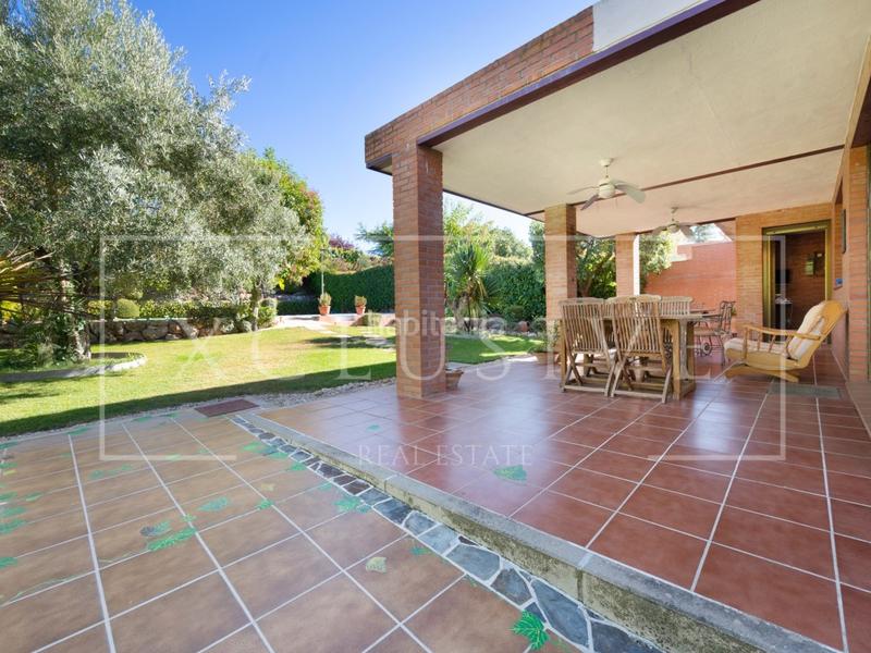 Foto 700afe4a-befc-4bb4-be69-d46ede830902. Chalet with parking pool in Valdeolmos - Alalpardo