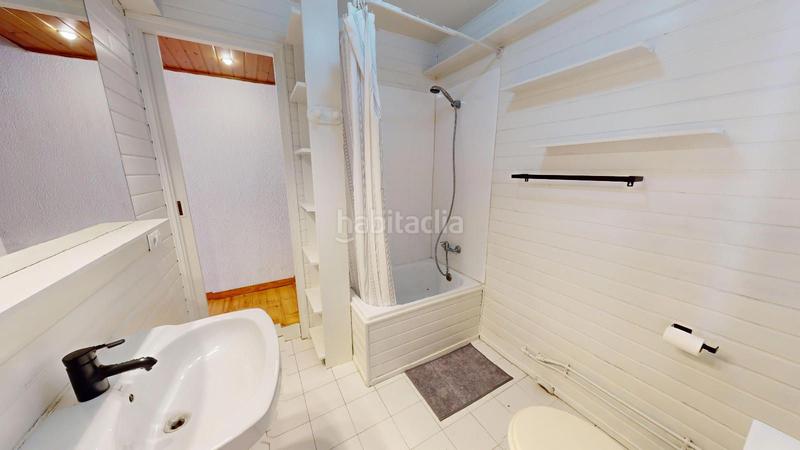 Foto 3bbb2c8d-c724-477c-82e6-e4a3acfa8fee. Piso se vende encantador piso en el corazón del barrio del Fort Pienc! en Barcelona