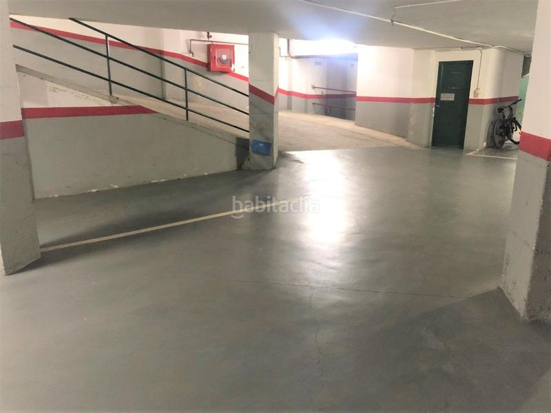 Foto fa30242c-ba01-46e3-97de-a5de5dcd4f86. Car parking in El Parc i la Llacuna del Poblenou Barcelona