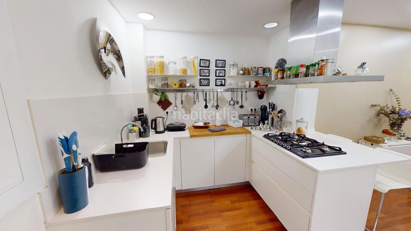 Foto 52c2e389-bed0-4b92-af9b-3e64a3ef5c1e. Pis amb calefacció a Putget - Farró Barcelona