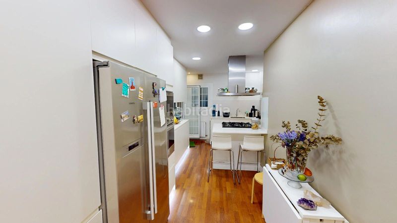 Foto aecc078a-8e97-4044-9aa1-f172d4b3168c. Pis amb calefacció a Putget - Farró Barcelona