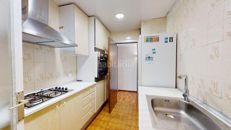 Foto 4f5a4236-08da-41e6-8270-e06a475d4866. Pis amb aparcament a La Nova Esquerra de l´Eixample Barcelona