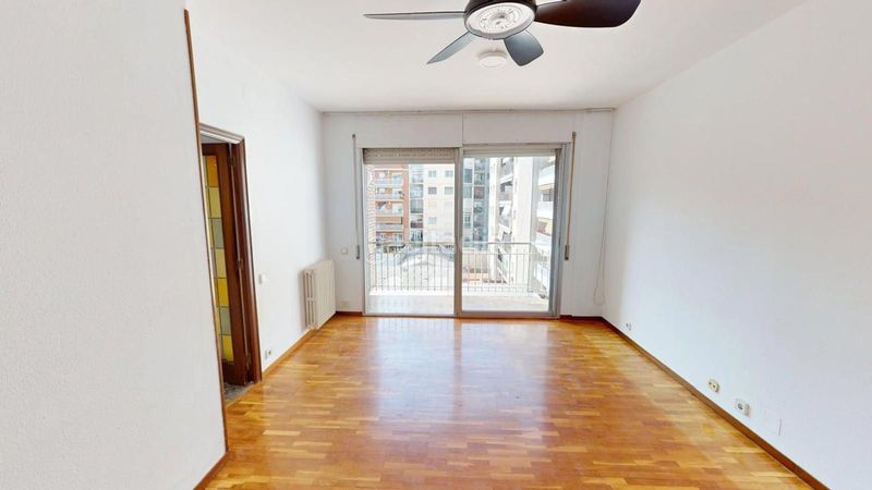 Foto eadf7b7a-6c7c-4528-9709-1730e36069d2. Pis amb aparcament a La Nova Esquerra de l´Eixample Barcelona