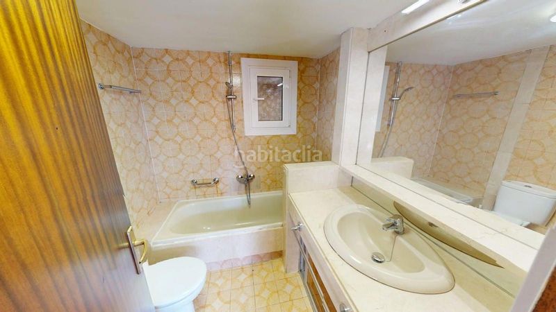 Foto ed24870a-9f16-4f92-888d-d408f69e9a0d. Pis amb aparcament a La Nova Esquerra de l´Eixample Barcelona