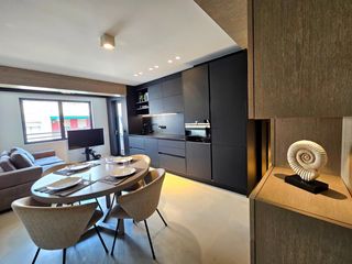 Flat  Sant elm. Ático de diseño con balcónterraza con vistas al port vell en la