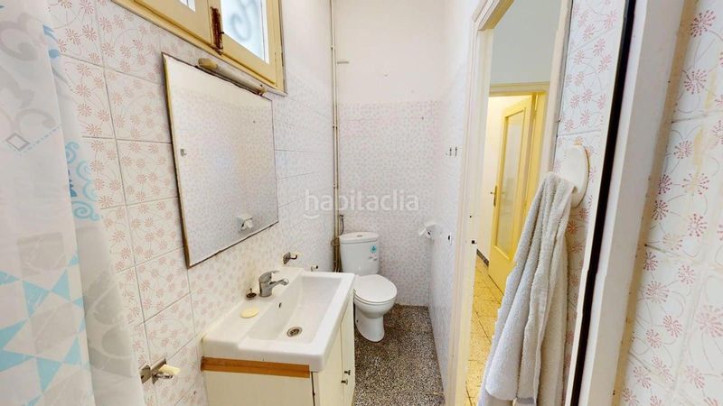 Foto 05b31256-8e99-40db-9c06-4d5d22b15178. Pis a Raval Barcelona