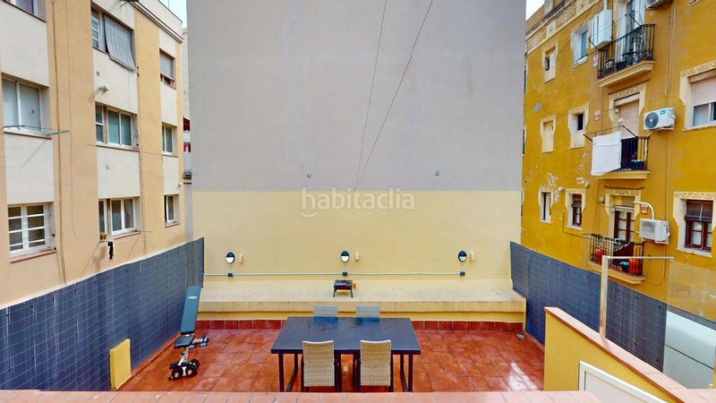 Foto b2fa0800-4e9a-4ab3-afd8-7cfba15ed1b2. Àtic a Barceloneta Barcelona