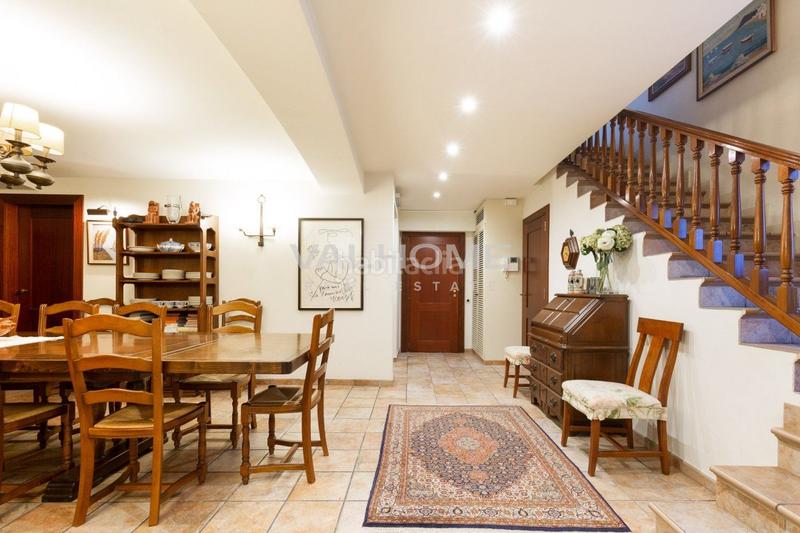 Foto 44644bc5-3cbd-4fd9-bf75-b8c54d67e3f7. Casa amb aparcament piscina a Eixample Sant Cugat del Vallès
