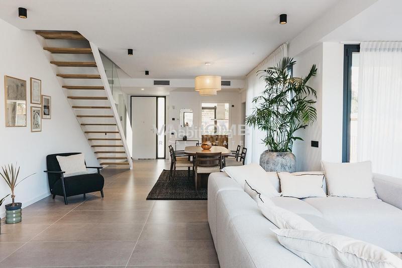 Foto 67830e9b-1549-46e1-92fc-f9c964ec15d0. Casa con riscaldamento parcheggio piscina in Bellaterra